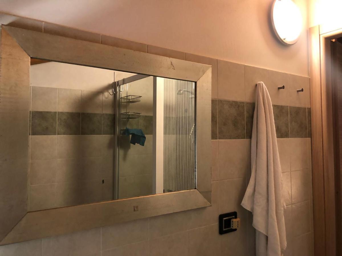 La Villetta In Residence Con Piscina E Vista Lago Parzanica Екстериор снимка