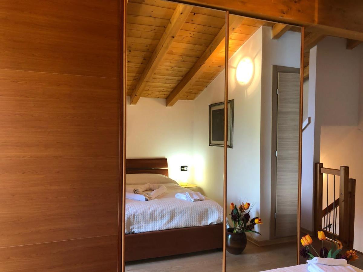La Villetta In Residence Con Piscina E Vista Lago Parzanica Екстериор снимка
