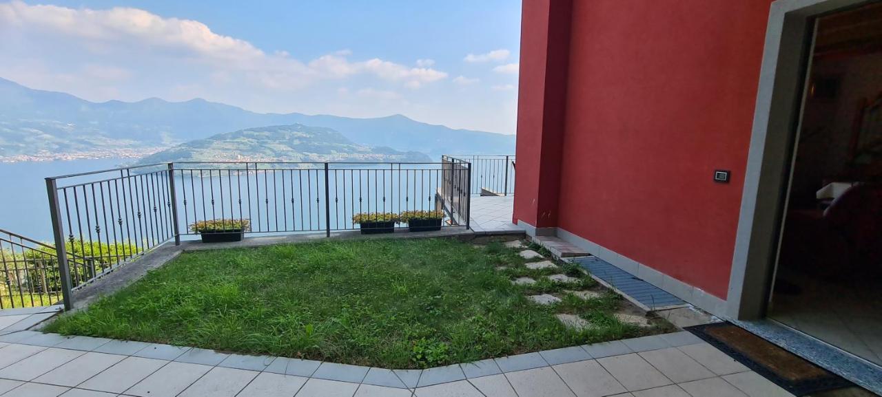 La Villetta In Residence Con Piscina E Vista Lago Parzanica Екстериор снимка